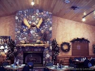 Pine Peaks Lodge And Suites Cross Lake Interiér fotografie